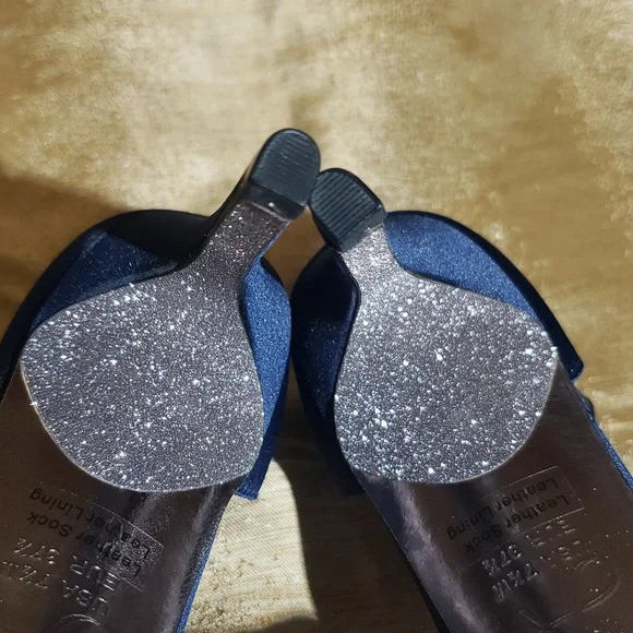 NWoT Adrianna Papell Navy Blue Satin Beaded Pointed Toe Pump, Size 7.5 - Picture 13 of 16